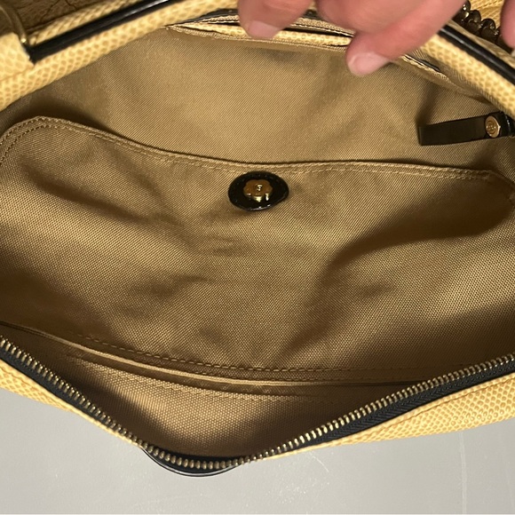 Vintage! Eric Javits quilted leather shoulder bag in tan with black patent trim - Picture 13 of 13